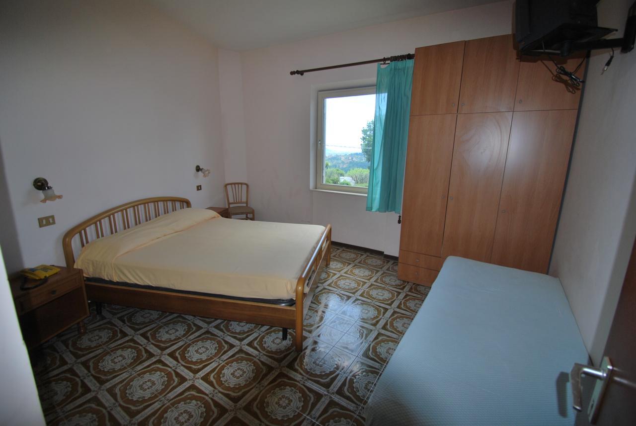 Hotel & Ristorante L'Angoletto In Selci Selci  Dış mekan fotoğraf